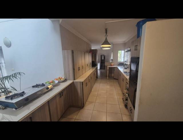 4 BEDROOM HOUSE FOR SALE IN DORANDIA